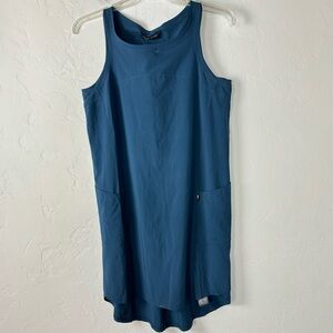 The North Face Dress Dawn Break Solid Dark Blue‎ Athletic Outdoor Workout Knit